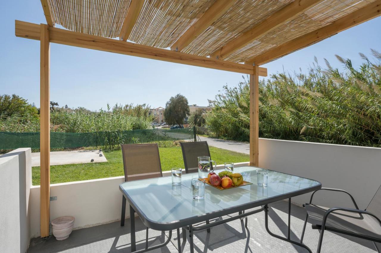 Sea Breeze Apartments Kolymbari Dış mekan fotoğraf